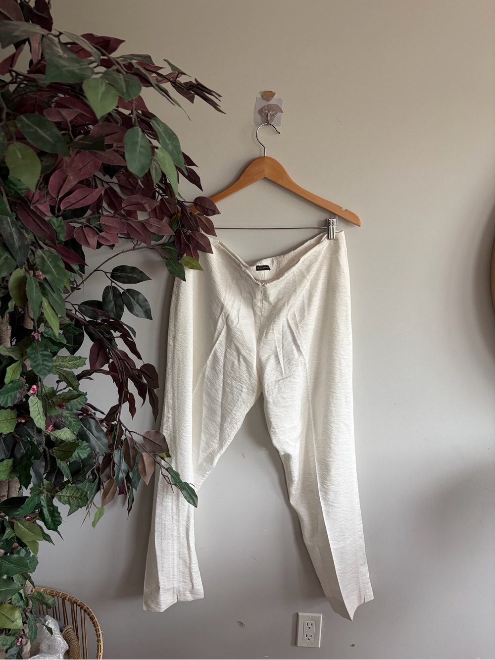 Carla Zampatti made in Australia Cream cotton Blend Pants